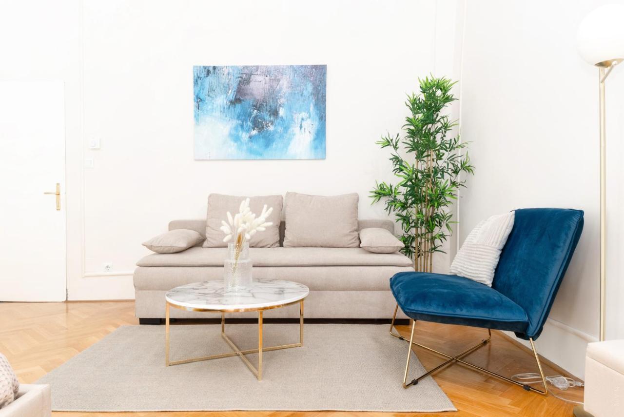 דירות וינה Spacious And Near Metro I Close To Parks I Akh מראה חיצוני תמונה
