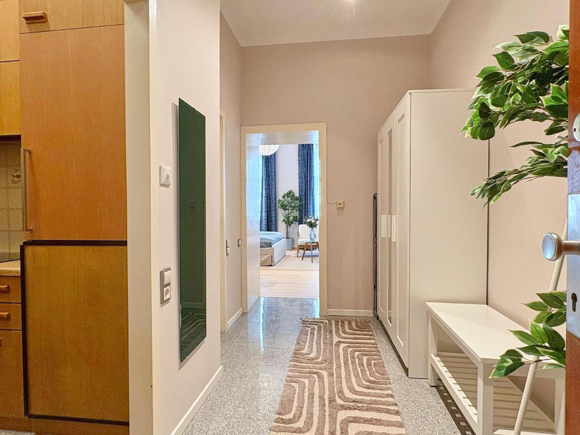 דירות וינה Spacious And Near Metro I Close To Parks I Akh מראה חיצוני תמונה